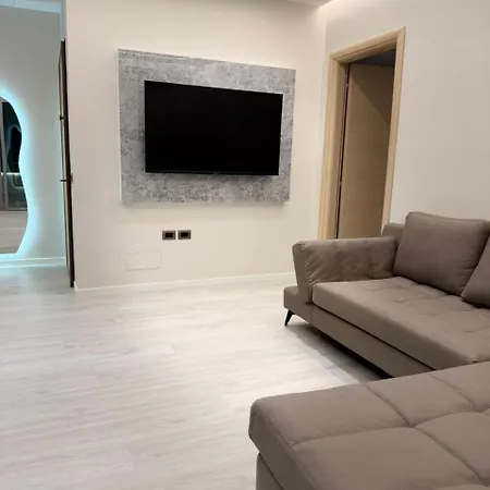 Chic Free Parking * Vlorë