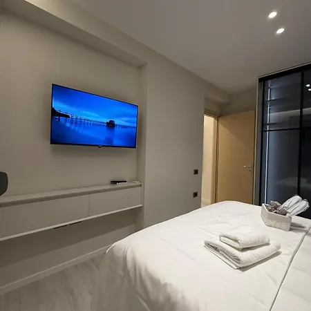 Chic Free Parking * Vlorë