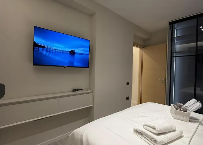 Chic Free Parking * Vlorë